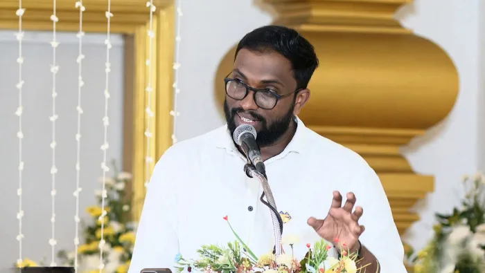 Mayantha Warnakulasooriya is Hosting the live meditation program Organized by SHraddha tv and Lions International